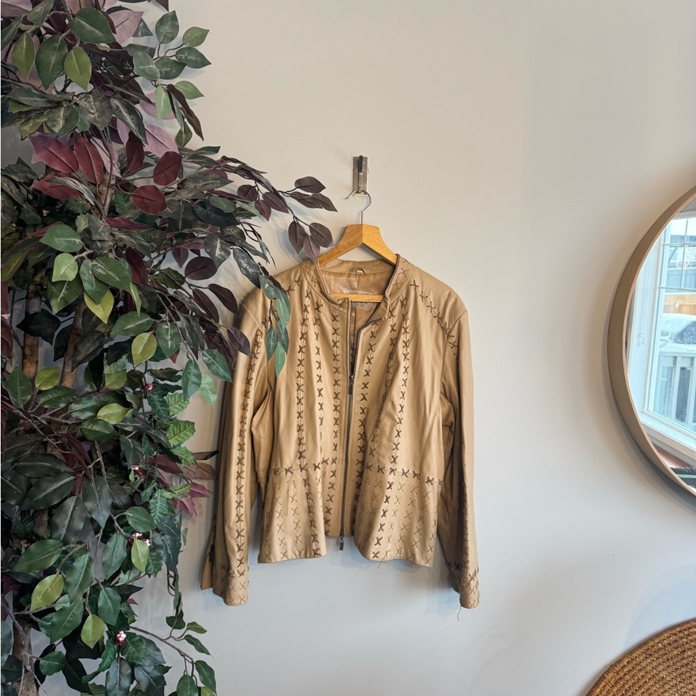 Stylish Tan Leather Jacket for Women